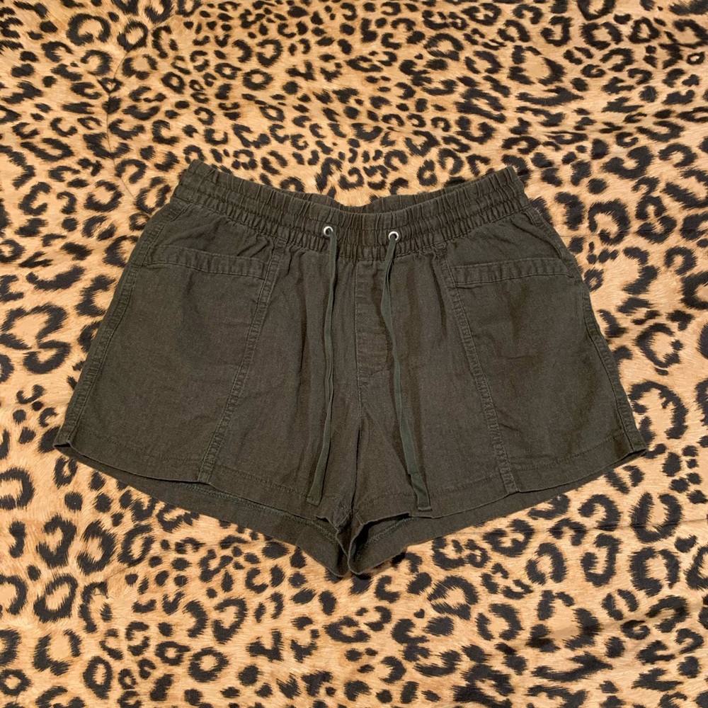 ▪️5 For $25!▪️ Gap Shorts - Picture 1 of 2